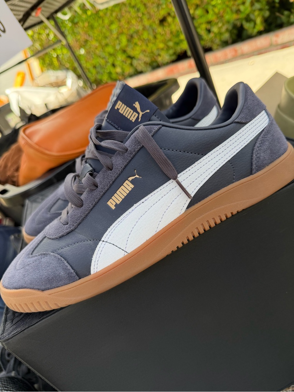 Puma Men’s Navy, White & Gum Low-Top Sneakers